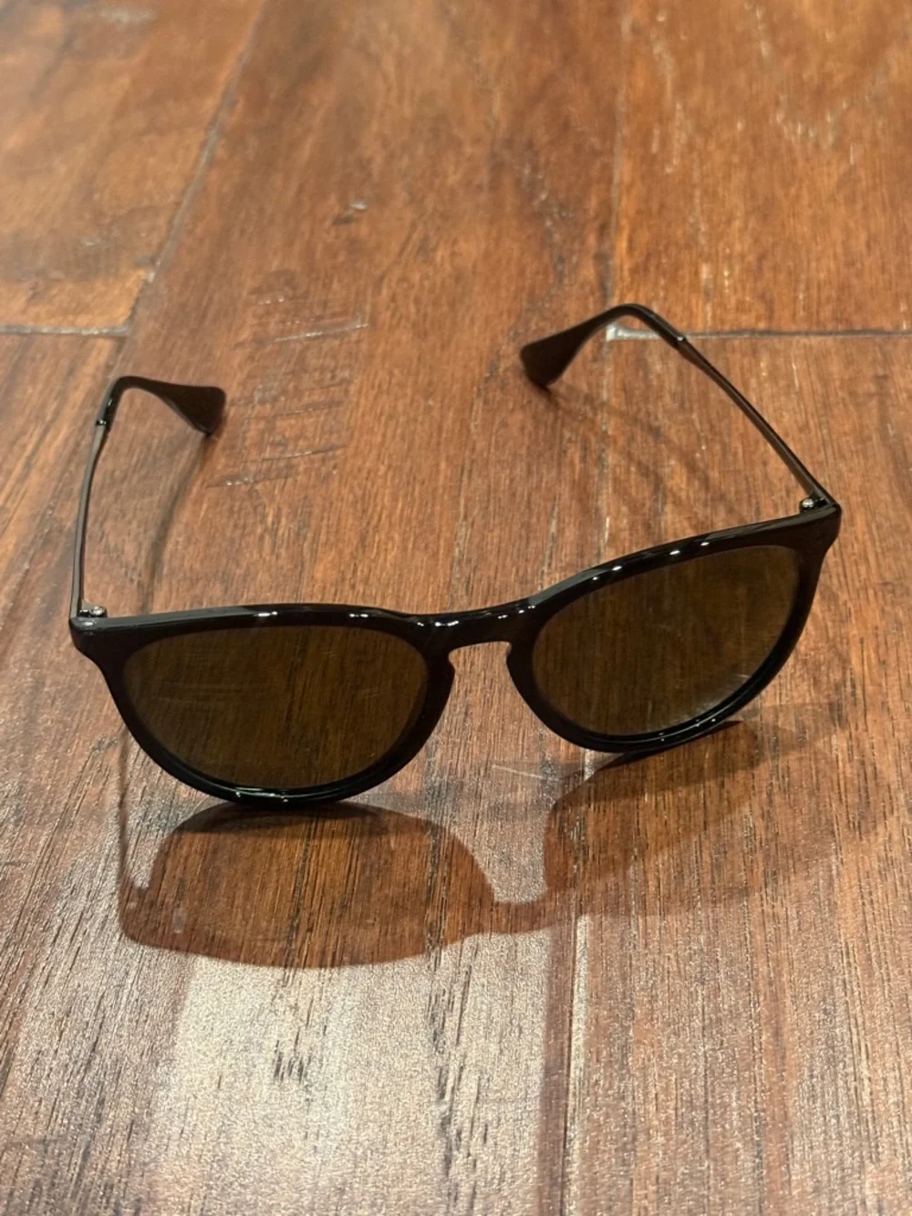 Source Unknown Black Sunglasses with Brown Lenses